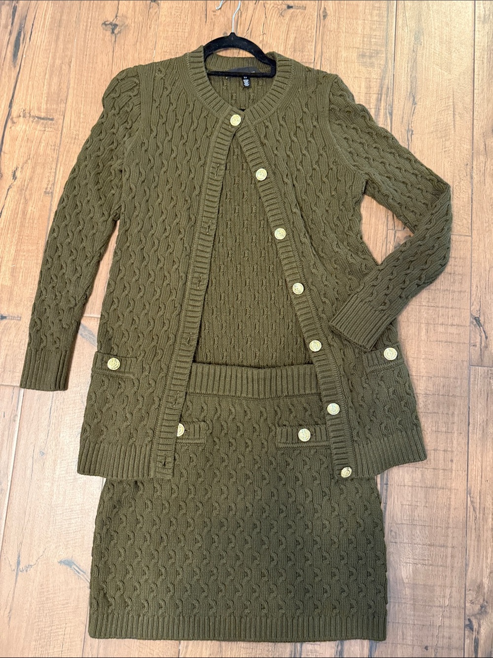 New White House Black Market Olive Cable-Knit Sweater Cardigan & skirt Set XS